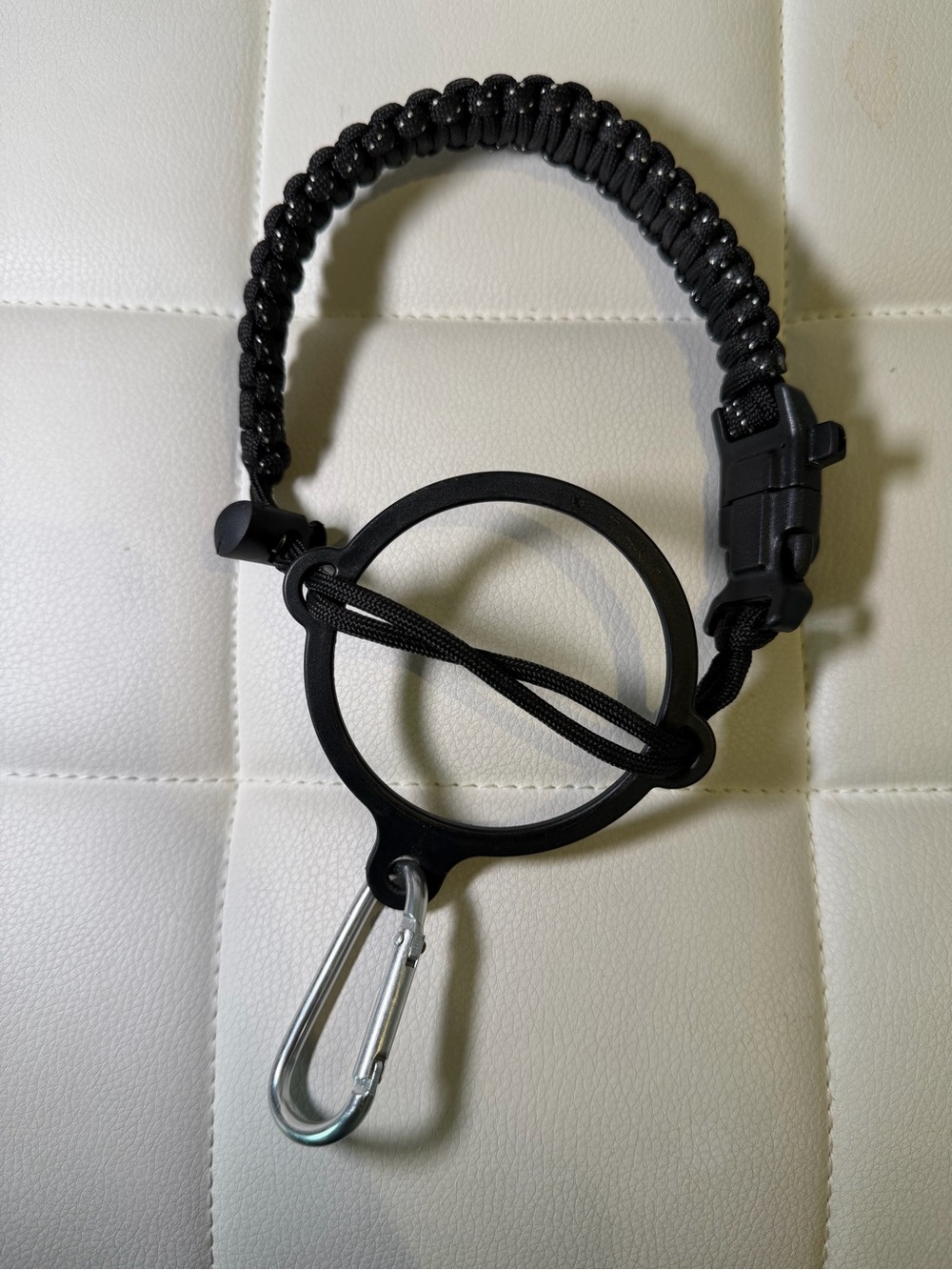 Black Paracord Ring Lanyard Keychain for Men